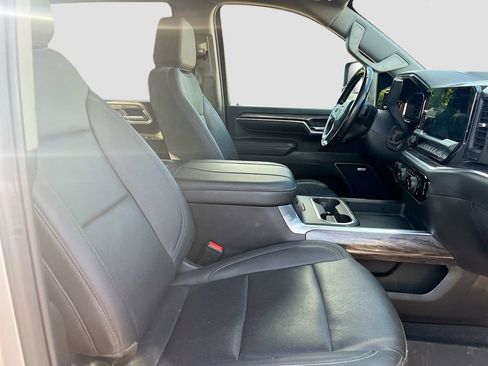 Used 2024 Chevrolet Silverado 2500 LTZ w/ LTZ Premium Package AWD/4WD image 27