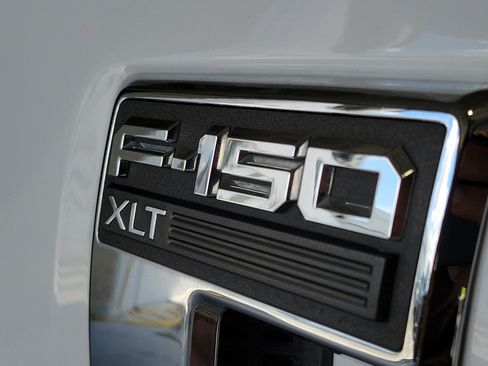 Used 2022 Ford F150 XLT w/ Equipment Group 301A Mid AWD/4WD image 7