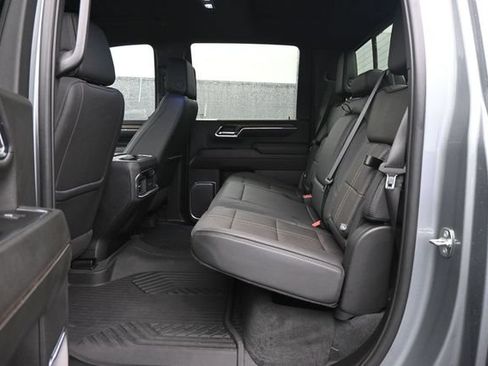 Used 2024 Chevrolet Silverado 2500 High Country w/ High Country Premium Package AWD/4WD image 8