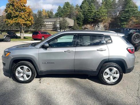 Certified 2019 Jeep Compass Latitude w/ Popular Equipment Group AWD/4WD image 8