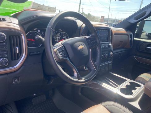 Used 2022 Chevrolet Silverado 2500 High Country w/ LPO, Hitch Package image 29