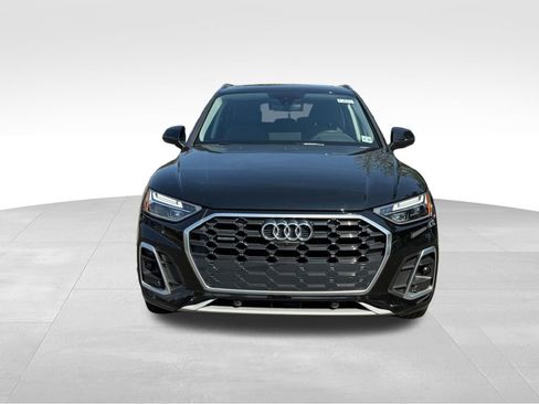Used 2023 Audi Q5 2.0T Premium Plus w/ Premium Plus Package AWD/4WD image 2