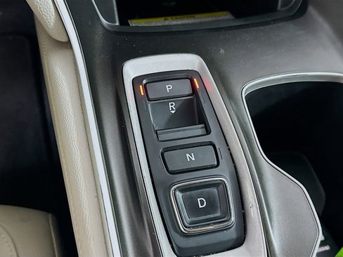 Used 2018 Honda Accord Touring image 24