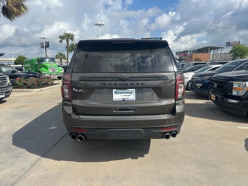 Used 2021 Chevrolet Suburban High Country image 5