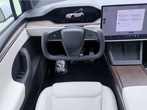 Used 2023 Tesla Model X AWD/4WD image 70