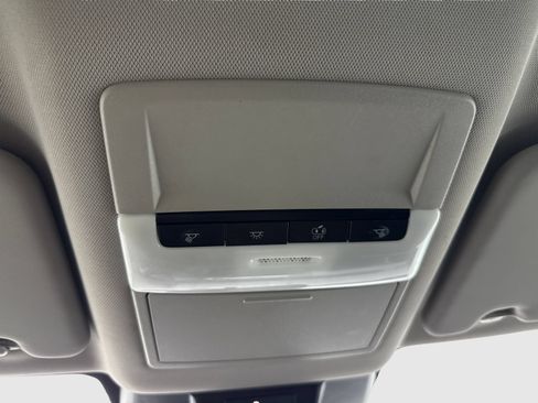 Used 2023 Nissan Rogue S FWD image 32