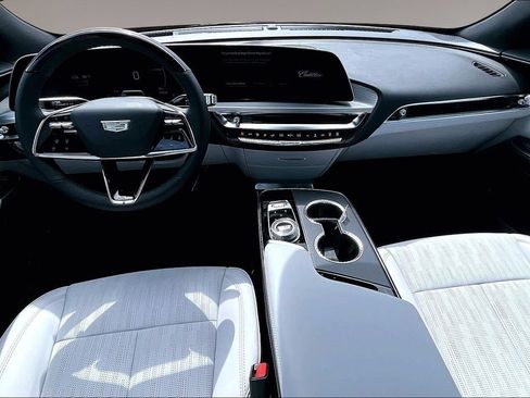 New 2026 Cadillac Lyriq Sport w/ LPO, Floor Liner Package AWD/4WD image 5