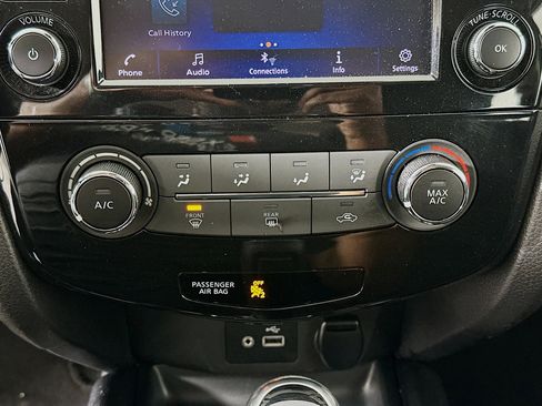 Used 2022 Nissan Rogue Sport S FWD image 22
