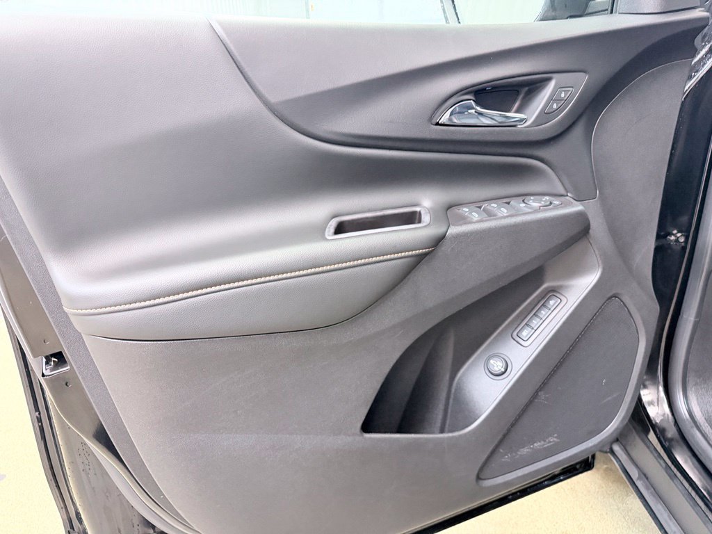 Used 2021 Chevrolet Equinox Premier FWD image 8