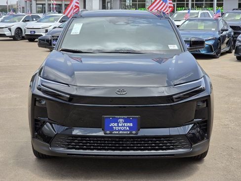 New 2026 Toyota C-HR AWD/4WD image 3