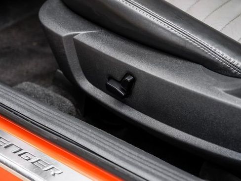 Used 2009 Dodge Challenger R/T image 57