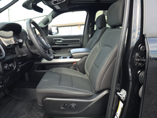 Used 2025 RAM 1500 Big Horn AWD/4WD image 14