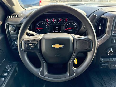 Used 2022 Chevrolet Silverado 2500 Custom w/ Custom Value Package AWD/4WD image 31