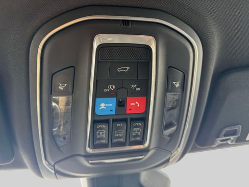 Used 2026 Jeep Grand Cherokee L Limited w/ Limited Altitude Package AWD/4WD image 29
