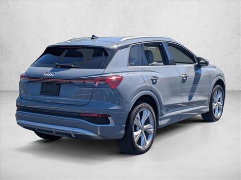 Used 2023 Audi Q4 e-tron Premium Plus image 5