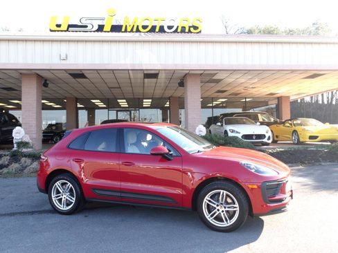 Used 2023 Porsche Macan image 27