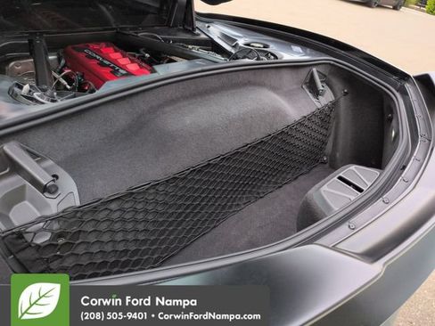 Used 2021 Chevrolet Corvette Stingray Premium Cpe w/ Z51 Performance Package RWD image 28