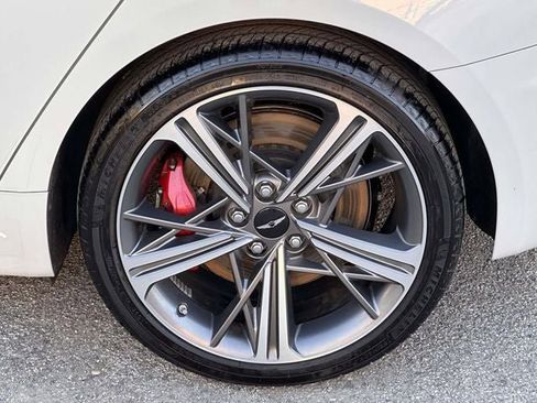 Used 2025 Genesis G70 3.3T Advanced image 15