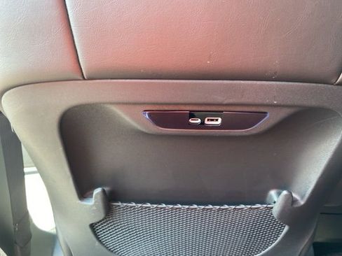 New 2025 Chrysler Pacifica Select w/ Fav Edition Package FWD image 25