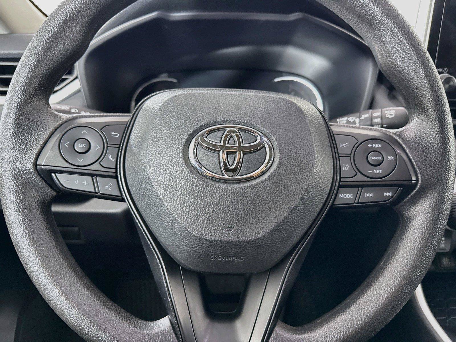Certified 2025 Toyota RAV4 XLE AWD/4WD image 16