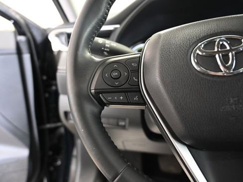 Used 2023 Toyota Venza LE AWD/4WD image 23