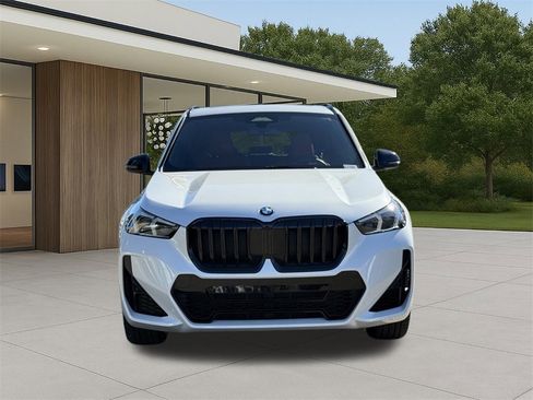 Certified 2023 BMW X1 xDrive28i w/ M Sport Package image 4