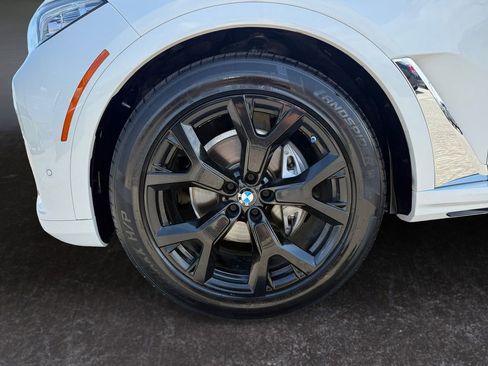 Used 2020 BMW X7 xDrive40i w/ Executive Package AWD/4WD image 9