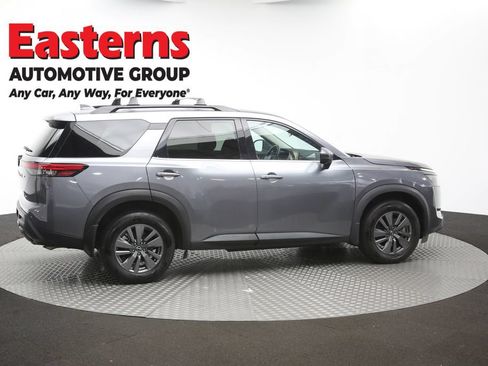 Used 2024 Nissan Pathfinder SV AWD/4WD image 45