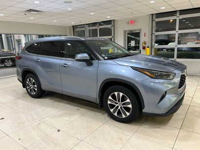 Used 2022 Toyota Highlander XLE