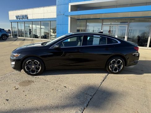 Used 2025 Chevrolet Malibu LT w/ LPO, Floor Liner Package image 2