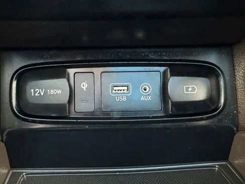 Used 2019 Hyundai Santa Fe FWD image 38