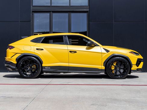 Used 2024 Lamborghini Urus Performante image 10