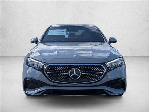 New 2026 Mercedes-Benz E 350 4MATIC Sedan image 5