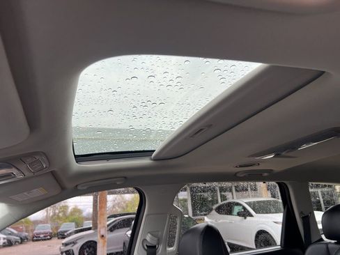 Certified 2022 Kia Telluride EX w/ EX Premium Package AWD/4WD image 8