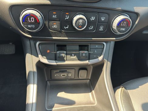 Used 2023 GMC Terrain AT4 w/ Tech Package AWD/4WD image 25