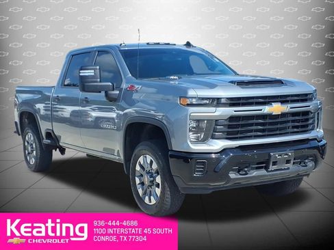 Used 2025 Chevrolet Silverado 2500 Custom w/ Custom Value Package AWD/4WD image 3