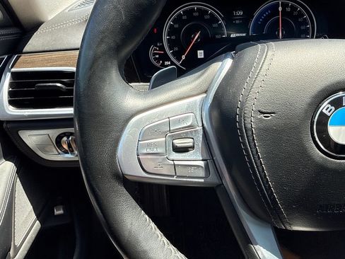 Used 2019 BMW 740e xDrive AWD/4WD image 16