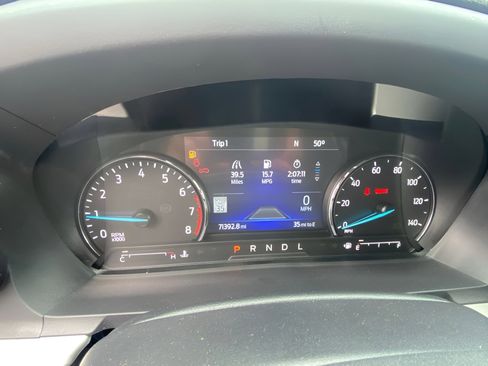 Certified 2022 Ford Explorer XLT w/ Equipment Group 202A AWD/4WD image 3