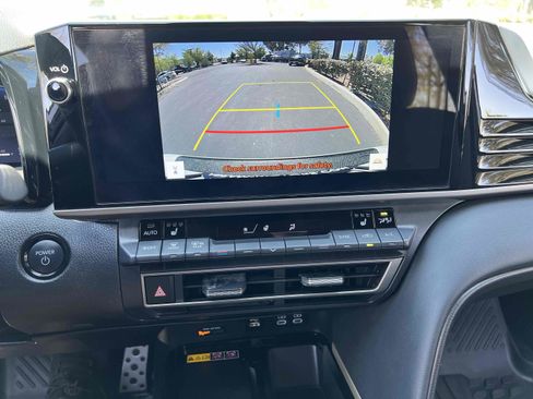 Used 2025 Toyota Camry XSE FWD image 7