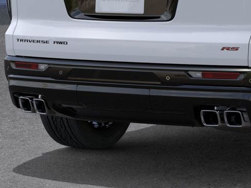 New 2026 Chevrolet Traverse RS image 16