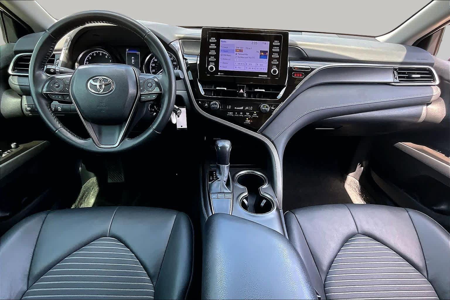 Used 2023 Toyota Camry SE FWD image 14