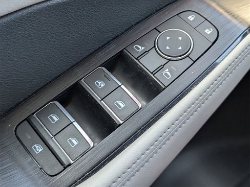 Used 2021 Nissan Rogue SL w/ Premium Package image 24