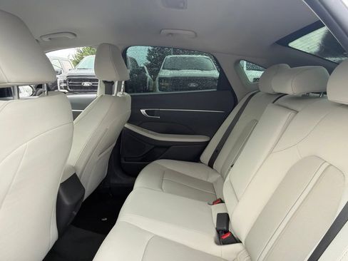 Used 2023 Hyundai Sonata SEL w/ Cargo Package FWD image 10