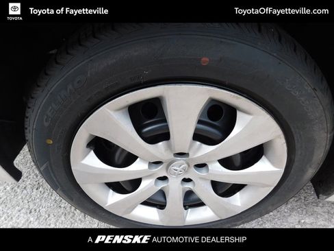 Used 2025 Toyota Corolla LE image 7