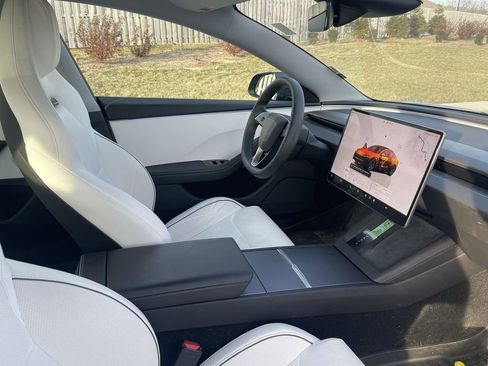 Used 2024 Tesla Model 3 Performance image 21