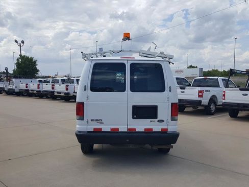 Used 2014 Ford E-150 and Econoline 150 w/ Power Group RWD image 8