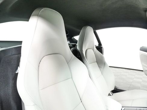 Certified 2025 Porsche 718 Cayman GTS RWD image 19