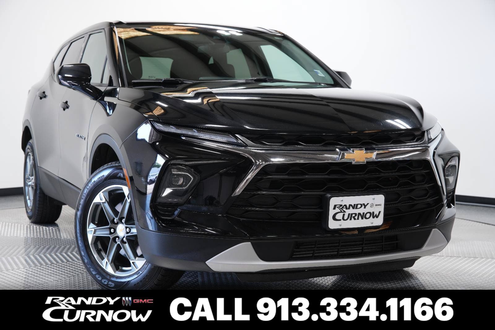 Used 2025 Chevrolet Blazer LT AWD/4WD image 1