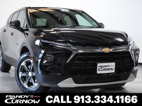 Used 2025 Chevrolet Blazer LT AWD/4WD image 1