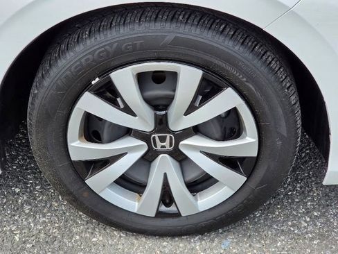 Used 2025 Honda Civic LX image 9
